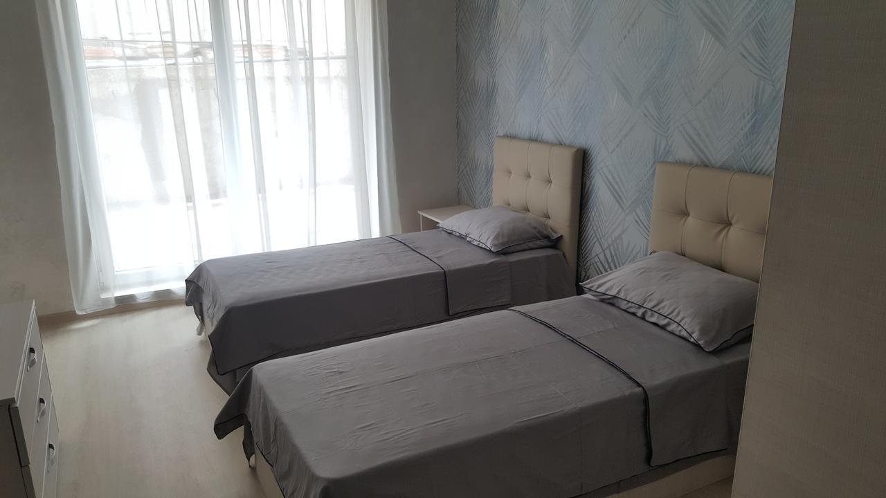 South Coast Apartments Σούμεν Εξωτερικό φωτογραφία
