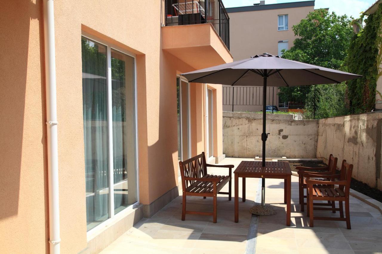 South Coast Apartments Σούμεν Εξωτερικό φωτογραφία