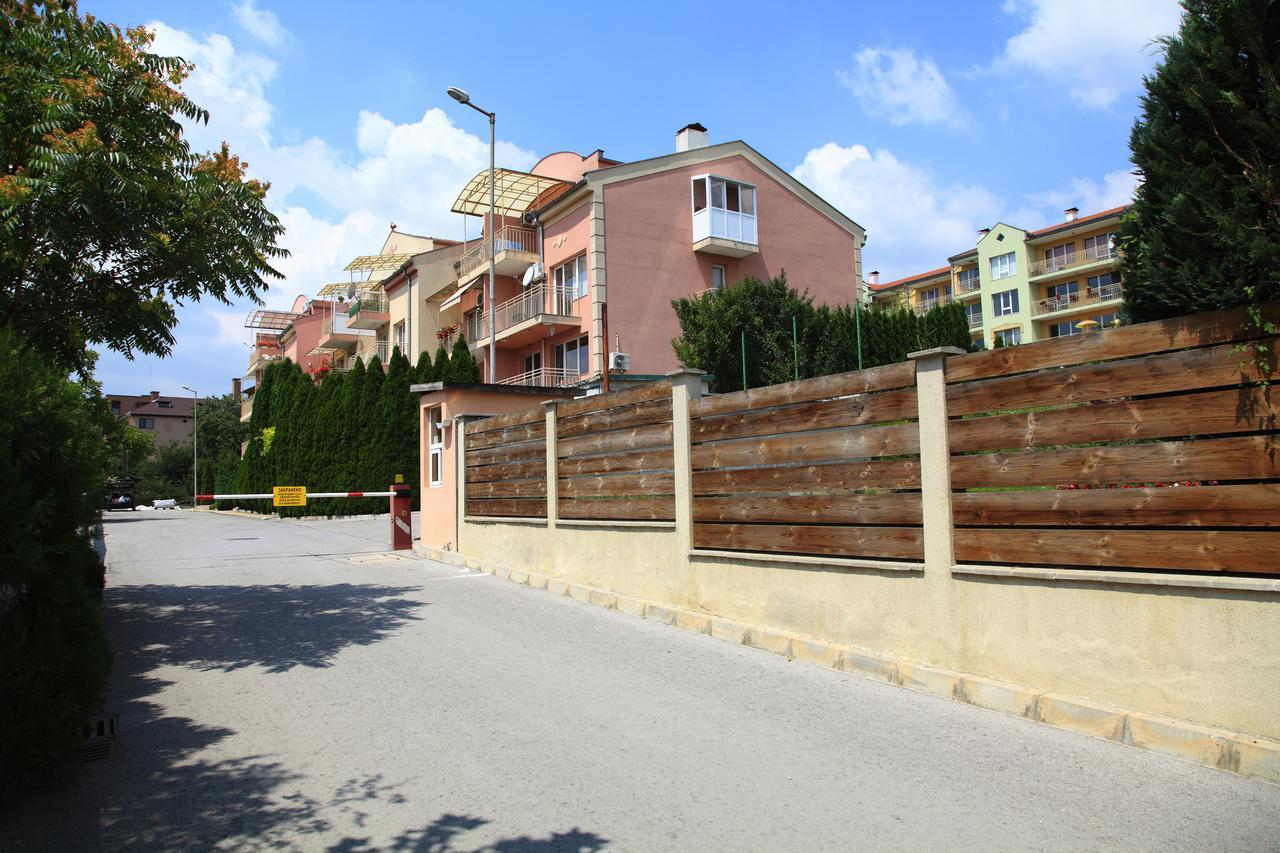 South Coast Apartments Σούμεν Εξωτερικό φωτογραφία