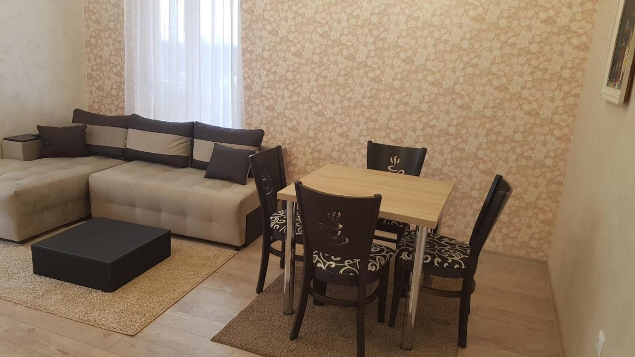 South Coast Apartments Σούμεν Εξωτερικό φωτογραφία